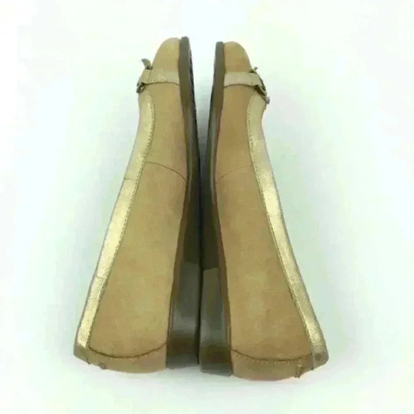 New Aerosoles Flats Sz 7.5 Beccarat Tan Gold Suede - Picture 5 of 8